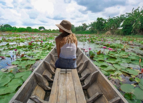 レッドロータス水上マーケット